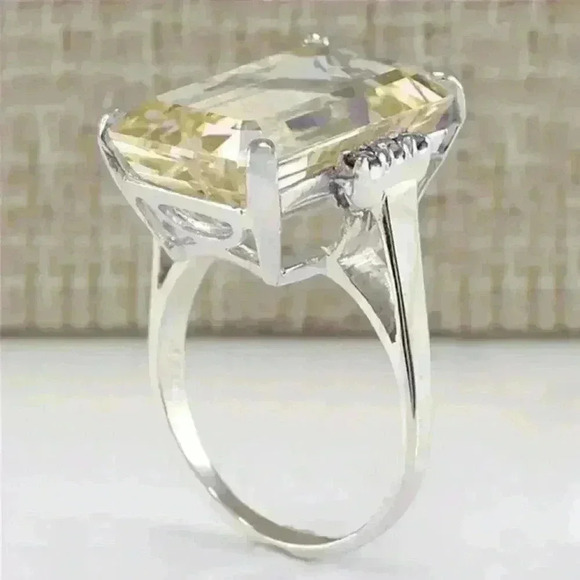 🍁Hyperbole With Huge Yellow CZ Prong Setting Ring, GPMB1492 - Picture 4 of 4
